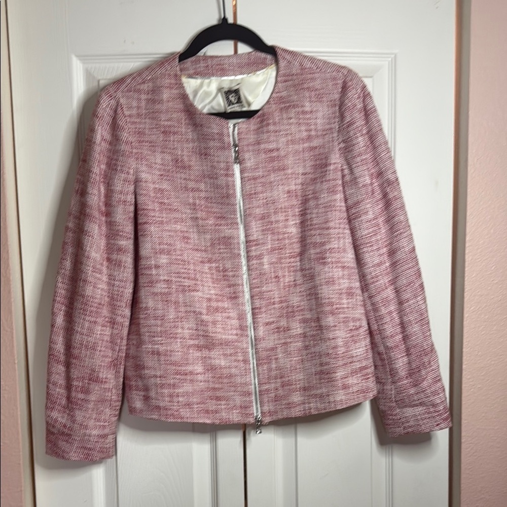 Anne Klein Red and White Blazer with Modern Silhouette size 12